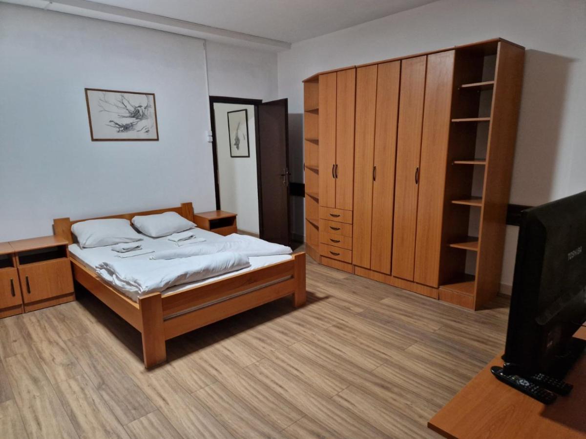 Hotel Duga Novi Sad Dış mekan fotoğraf