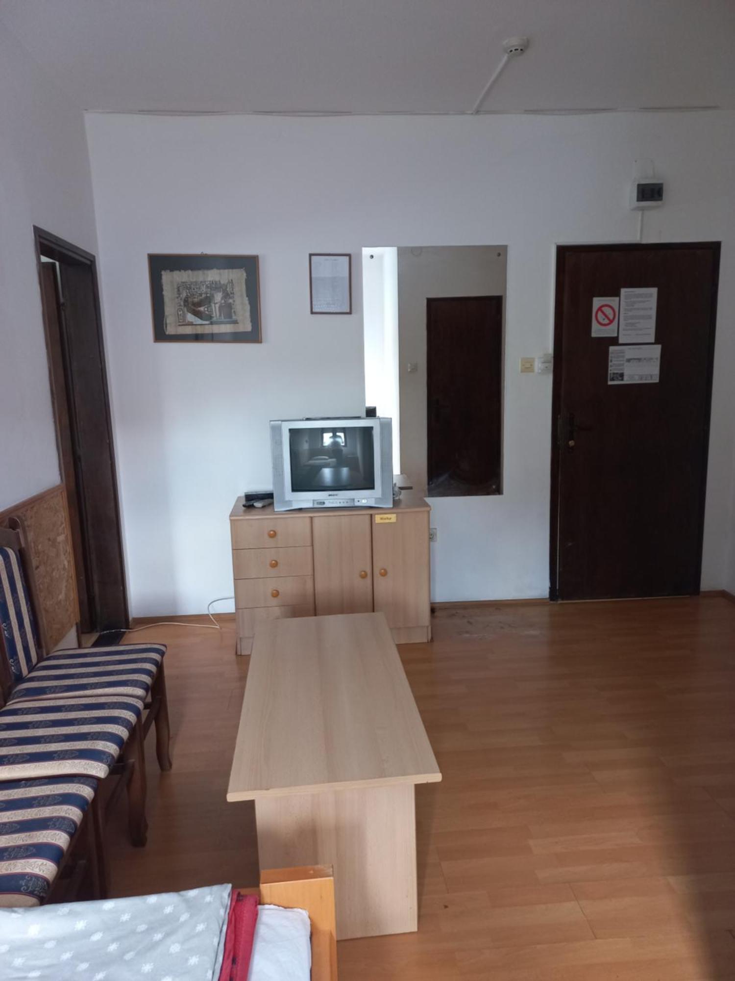 Hotel Duga Novi Sad Dış mekan fotoğraf